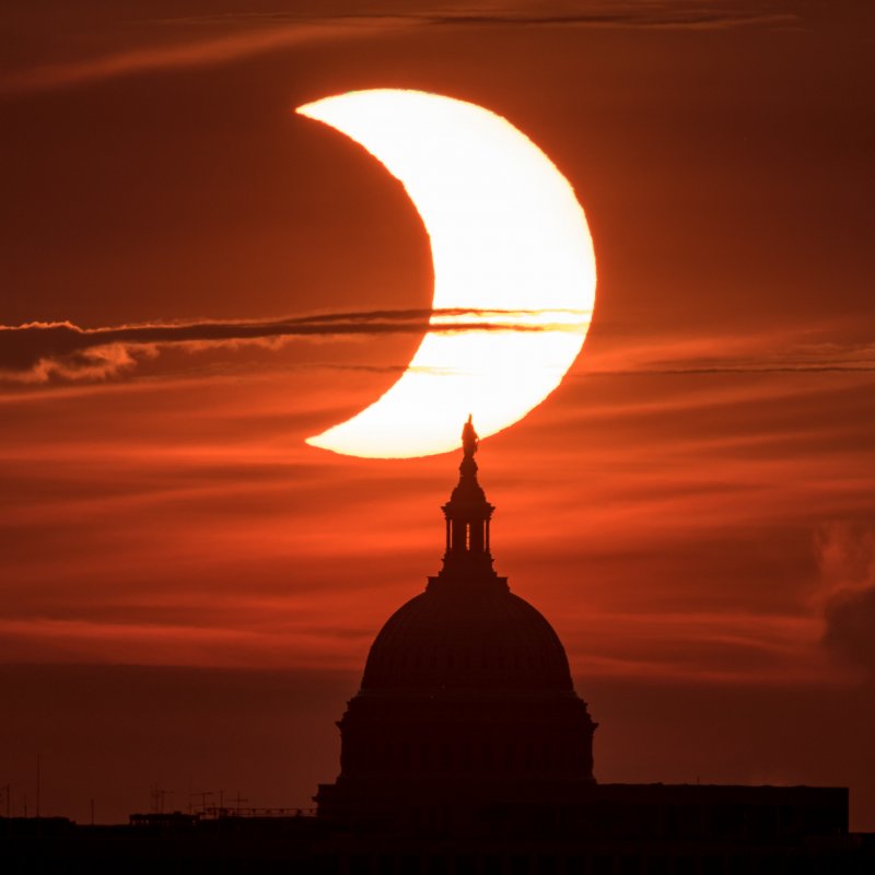 Солнечное затмение 10 июня 2021 фото