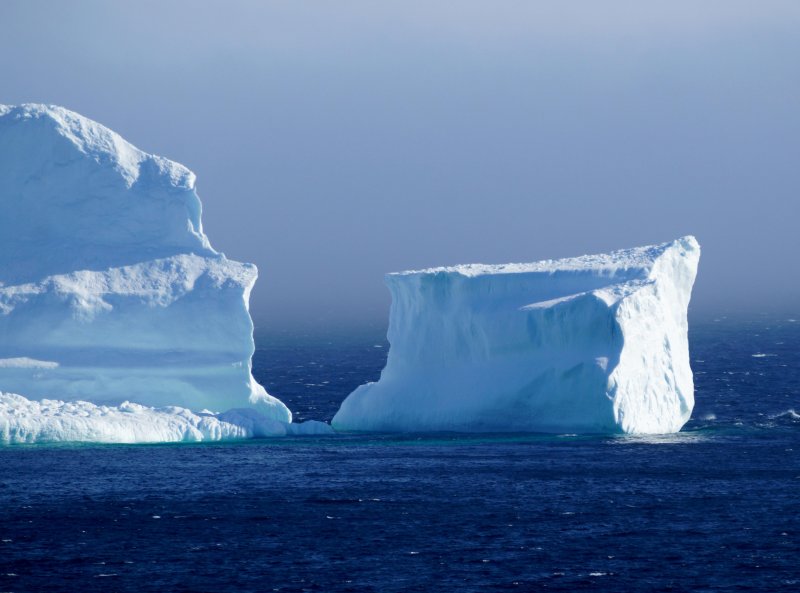 Столообразные айсберги