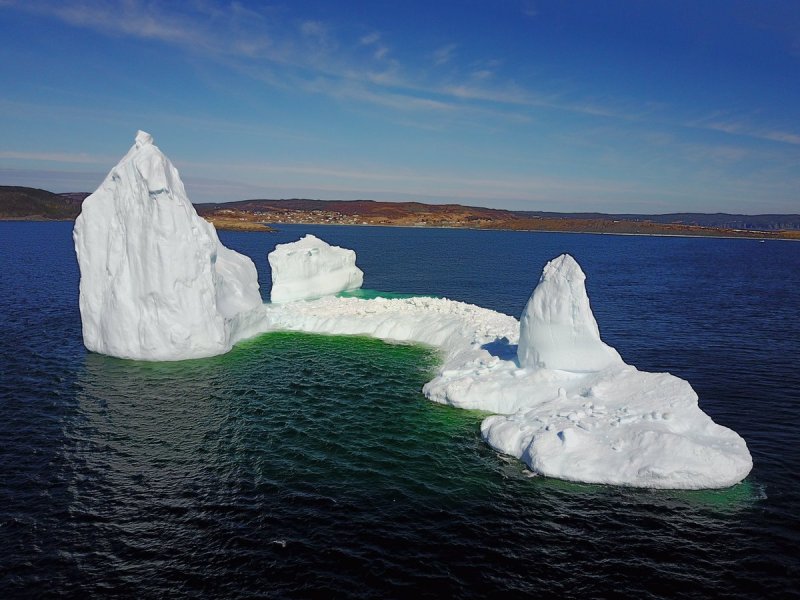 Iceberg b17b