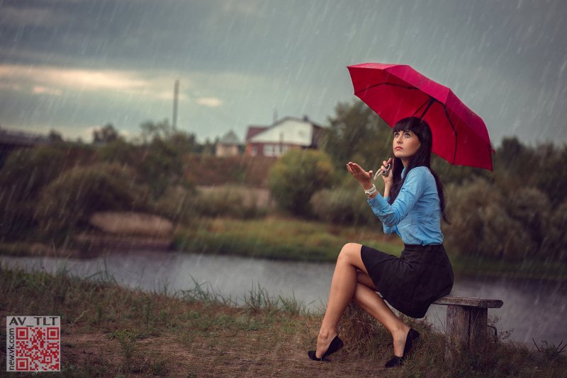 Фотосессия под дождем с зонтом