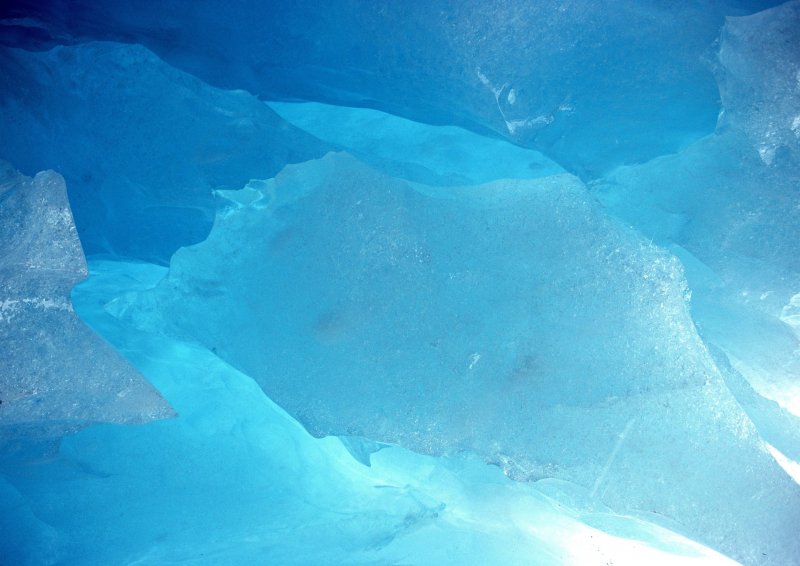 Ледяная поверхность