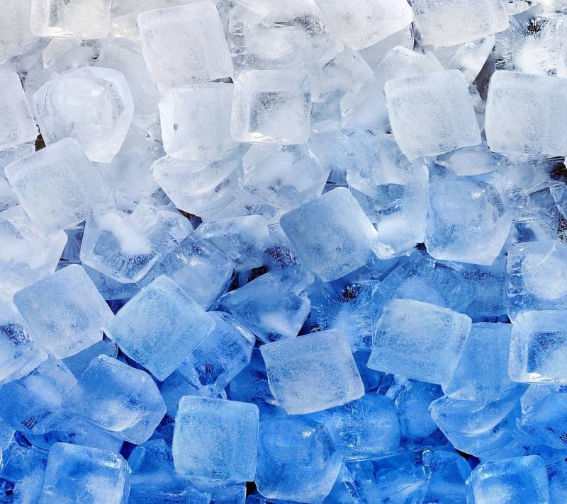 Синий фон лед