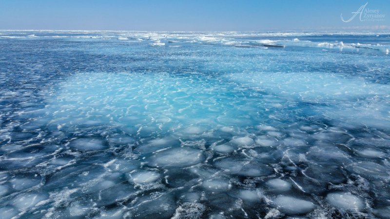 Глубина льда на Байкале