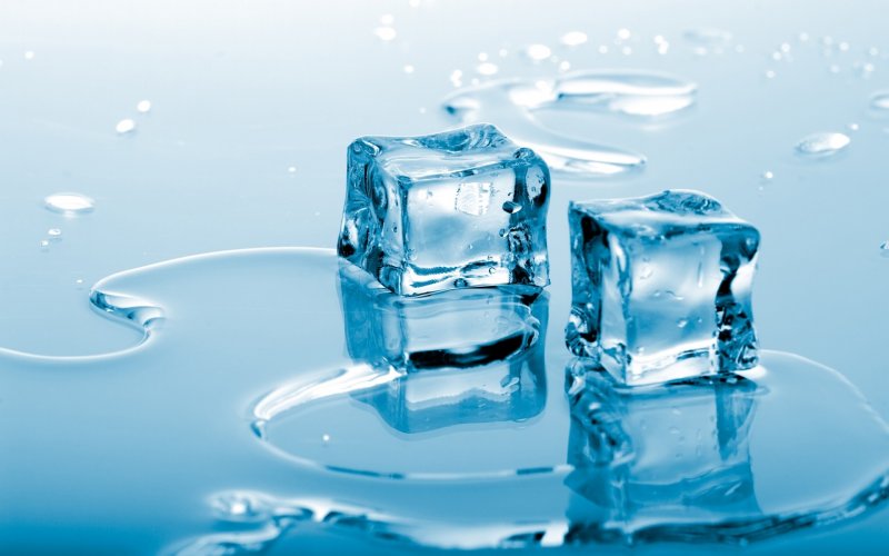 Вода со льдом