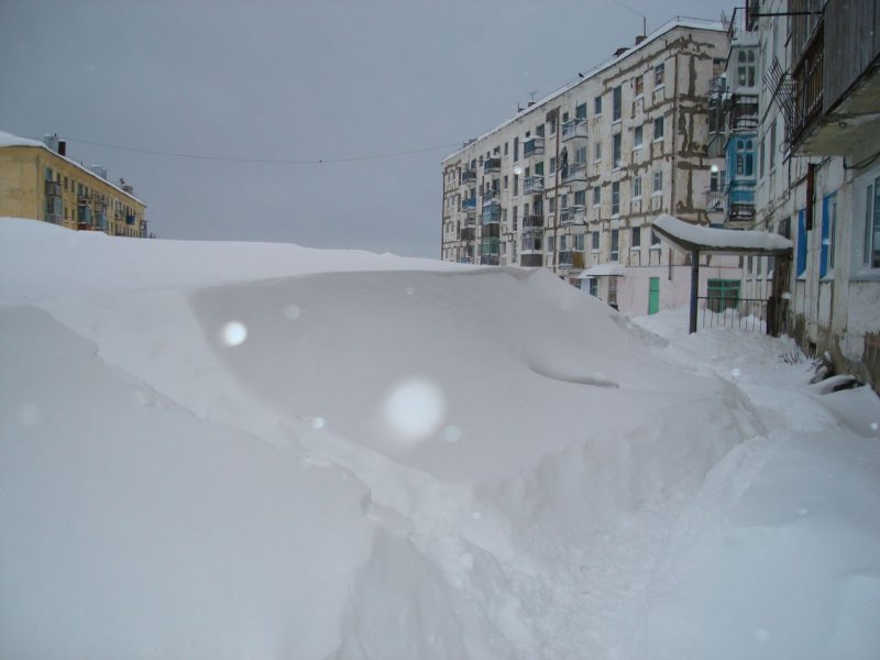 Южно Сахалинск завалило снегом