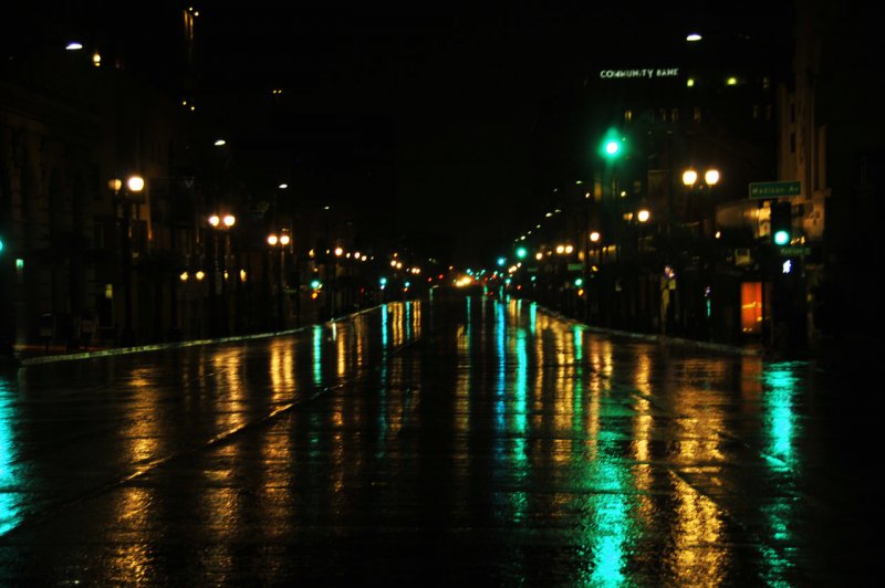 Мокрая ночная улица