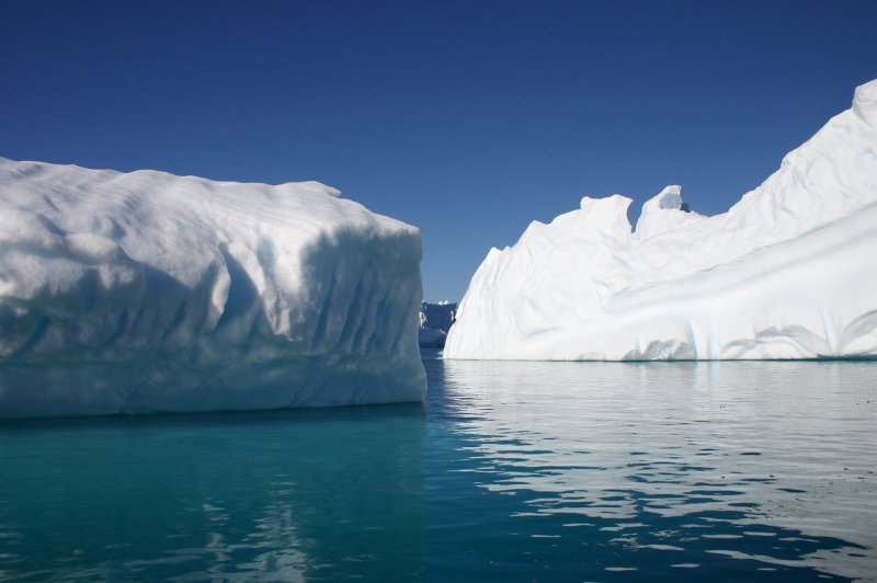 Северный Ледовитый океан и Антарктида