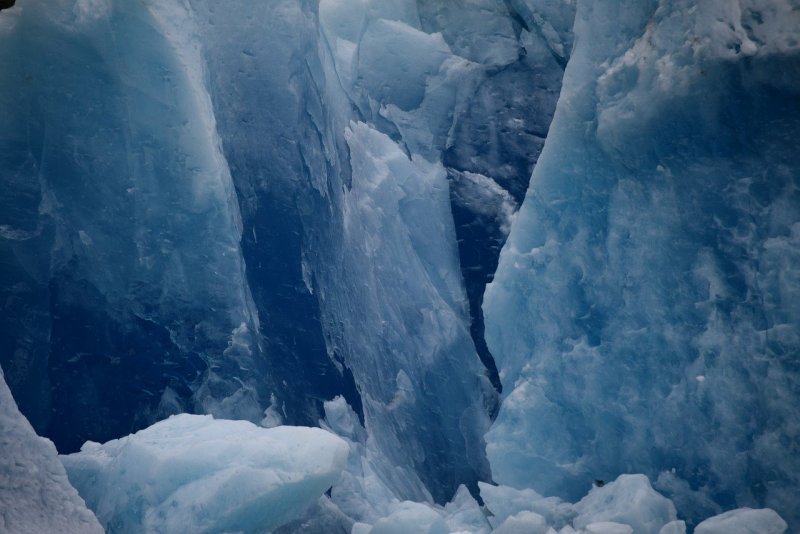 Лед голубой в ледниках