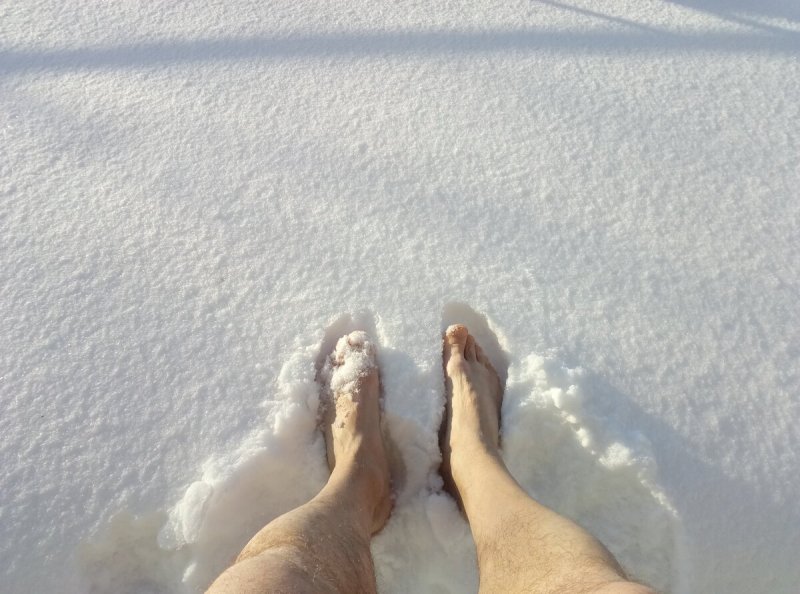 Ноги в снегу