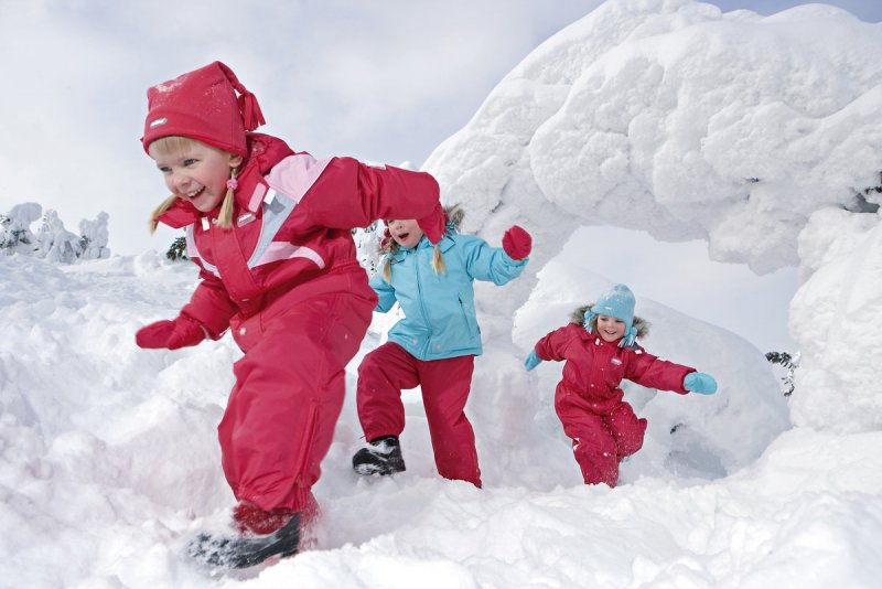 Снежные забавы для детей