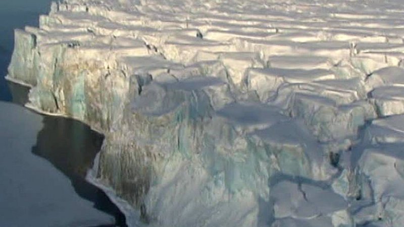 Паковые льды в Северном Ледовитом океане