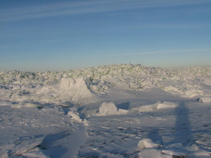 Паковый лед в арктических широтах