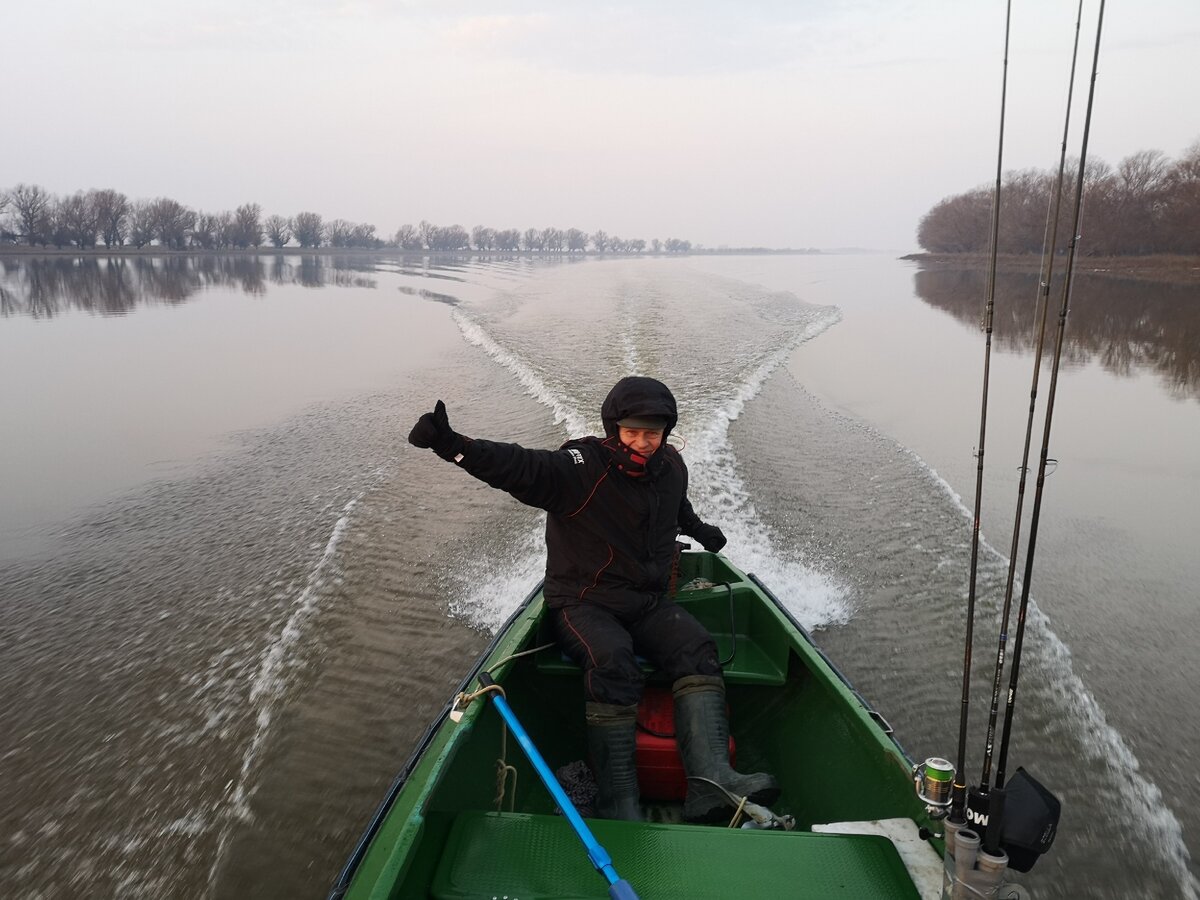 Река кигач астраханская область. Рыбалка на реке Кигач. Река Кигач. Рыбалка Астраханская область река Кигач 2022 блогер.