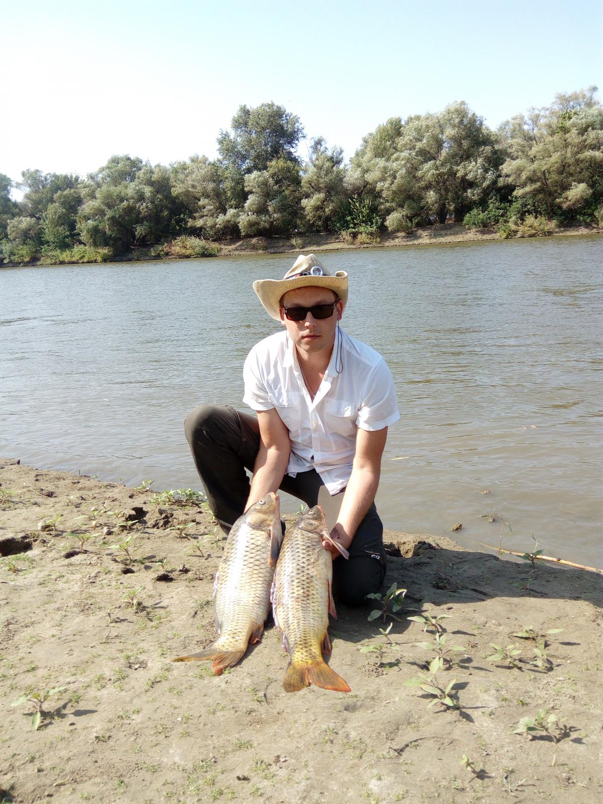 Река кигач астраханская область. Астрахань река Кигач. Село Бузан Астраханская область. Рыбалка на реке Кигач. Астрахань Кигач рыбалка.