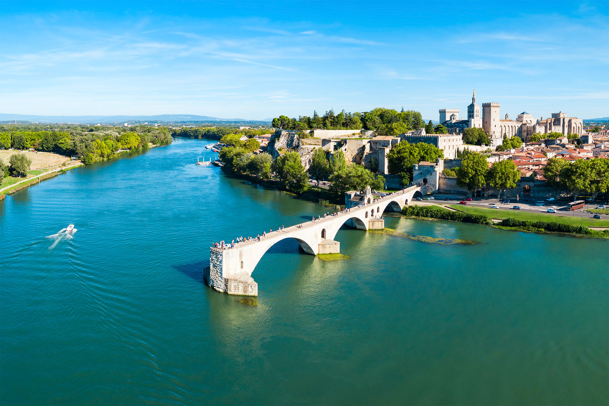 Река Рона во Франции