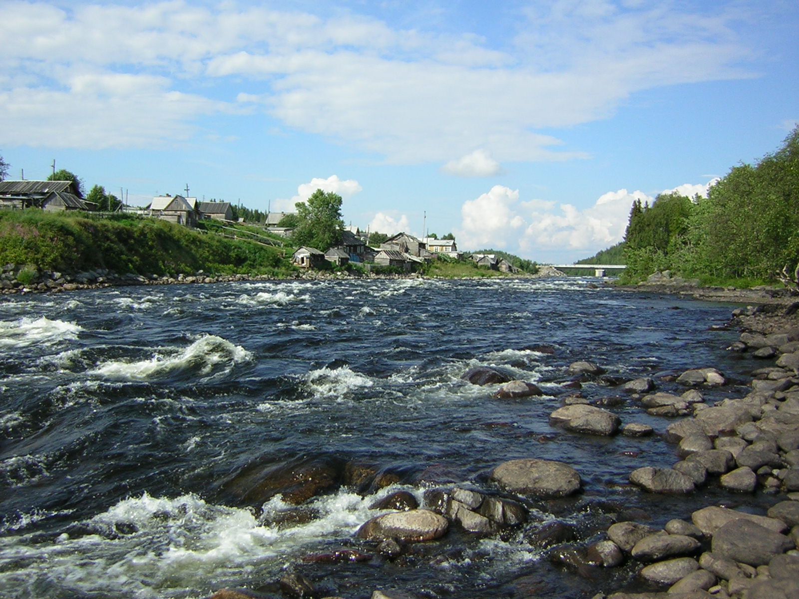 Самая длинная река мурманской области это. Река Умба Мурманской. Умба Кольский полуостров. Умба (река) реки Мурманской области. Река Умба Кольский.