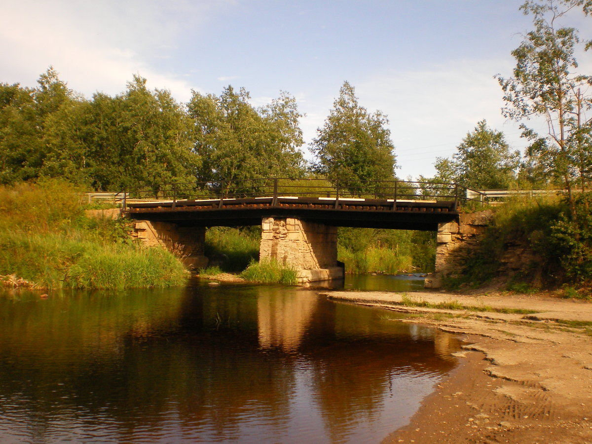 речка мост