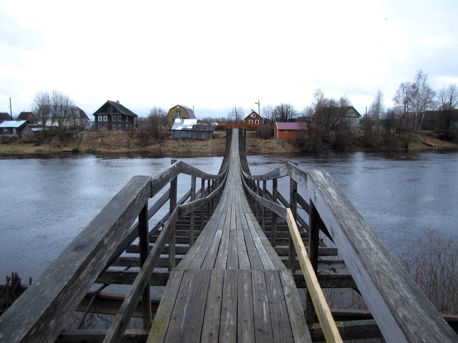 Олонец подвесной мост через реку Олонка Рыпушкалицы