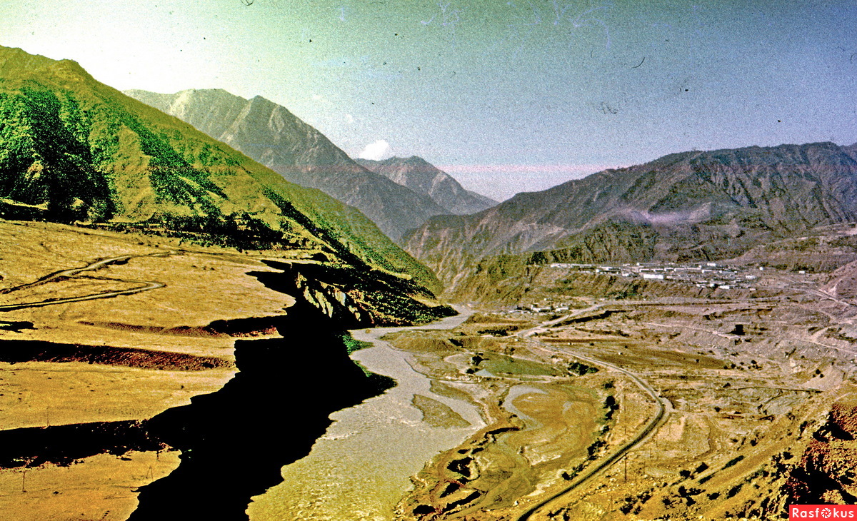 Погода вахш таджикистан на 10 дней. Река Вахш в Таджикистане. Нурек река Вахш. Река Амударья Таджикистан. Долина Вахша.