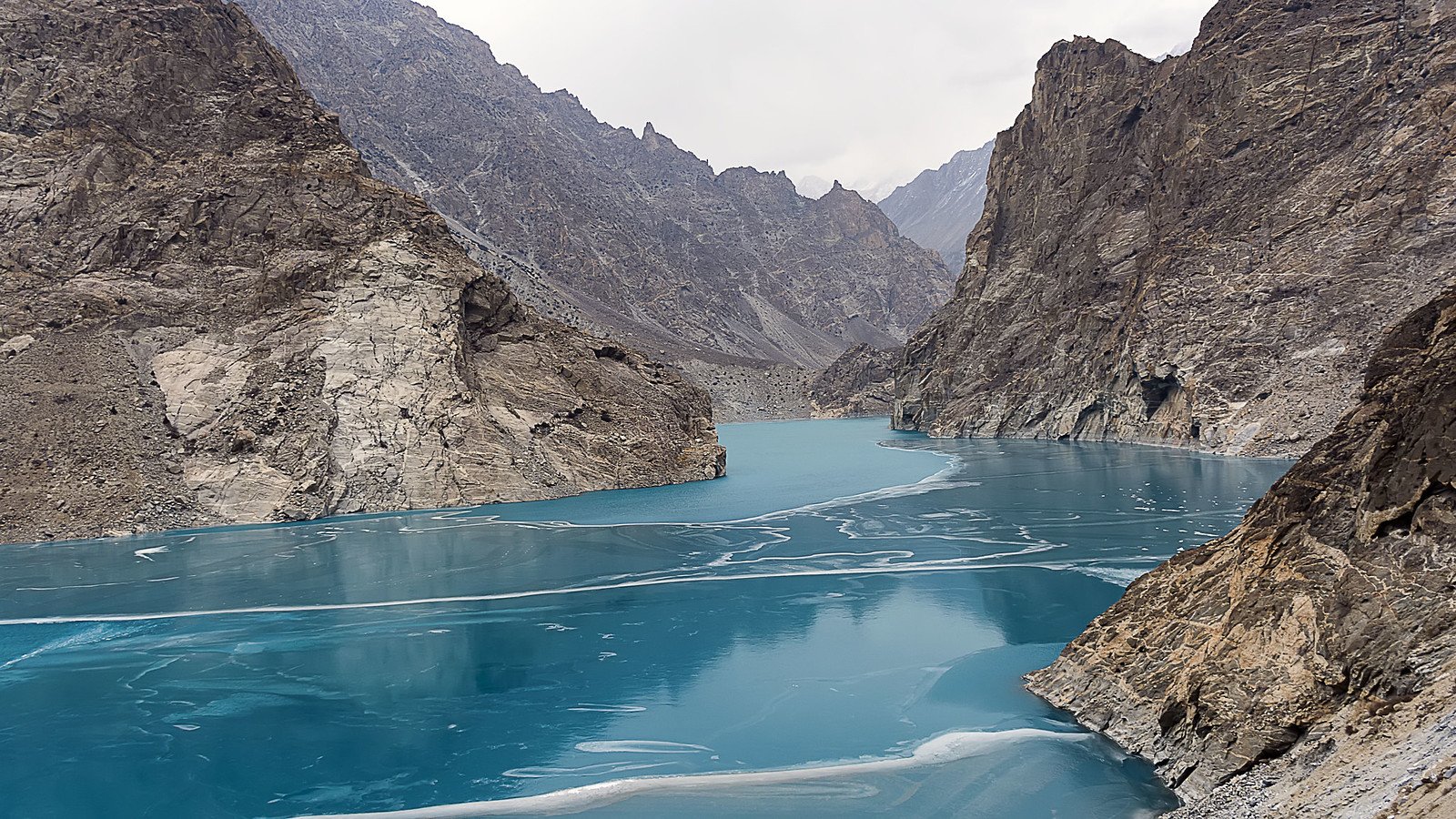 Озера пакистан