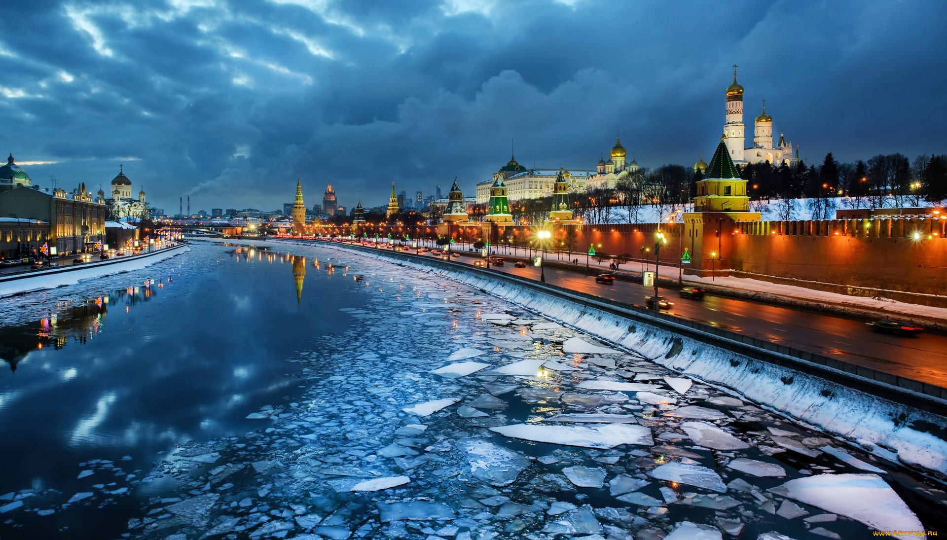 Реки москвы 2 класс. Реки Москвы. Moscow Reka река. Москва река Кремль. Москва река зима.