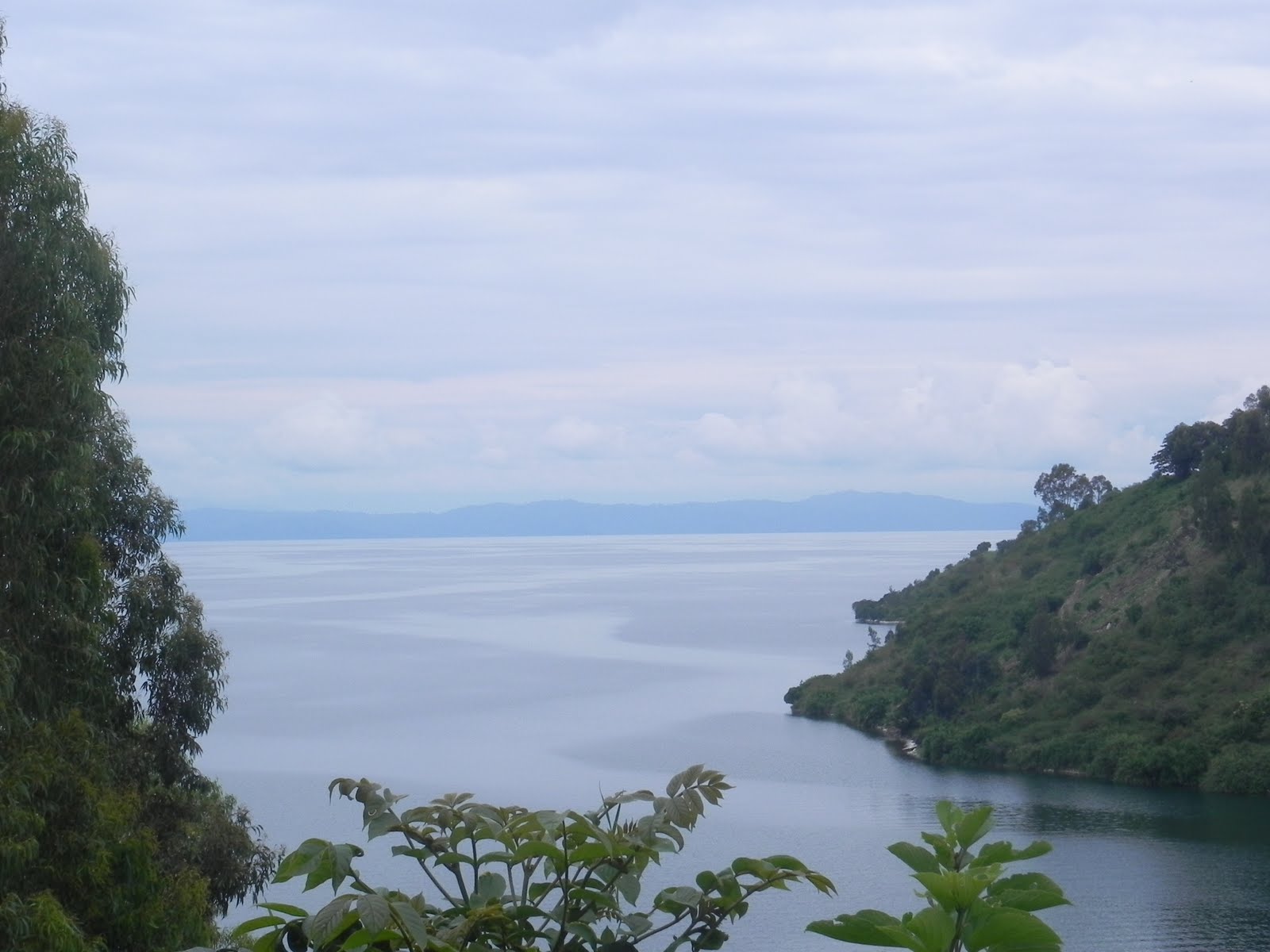 Озеро Киву взрыв