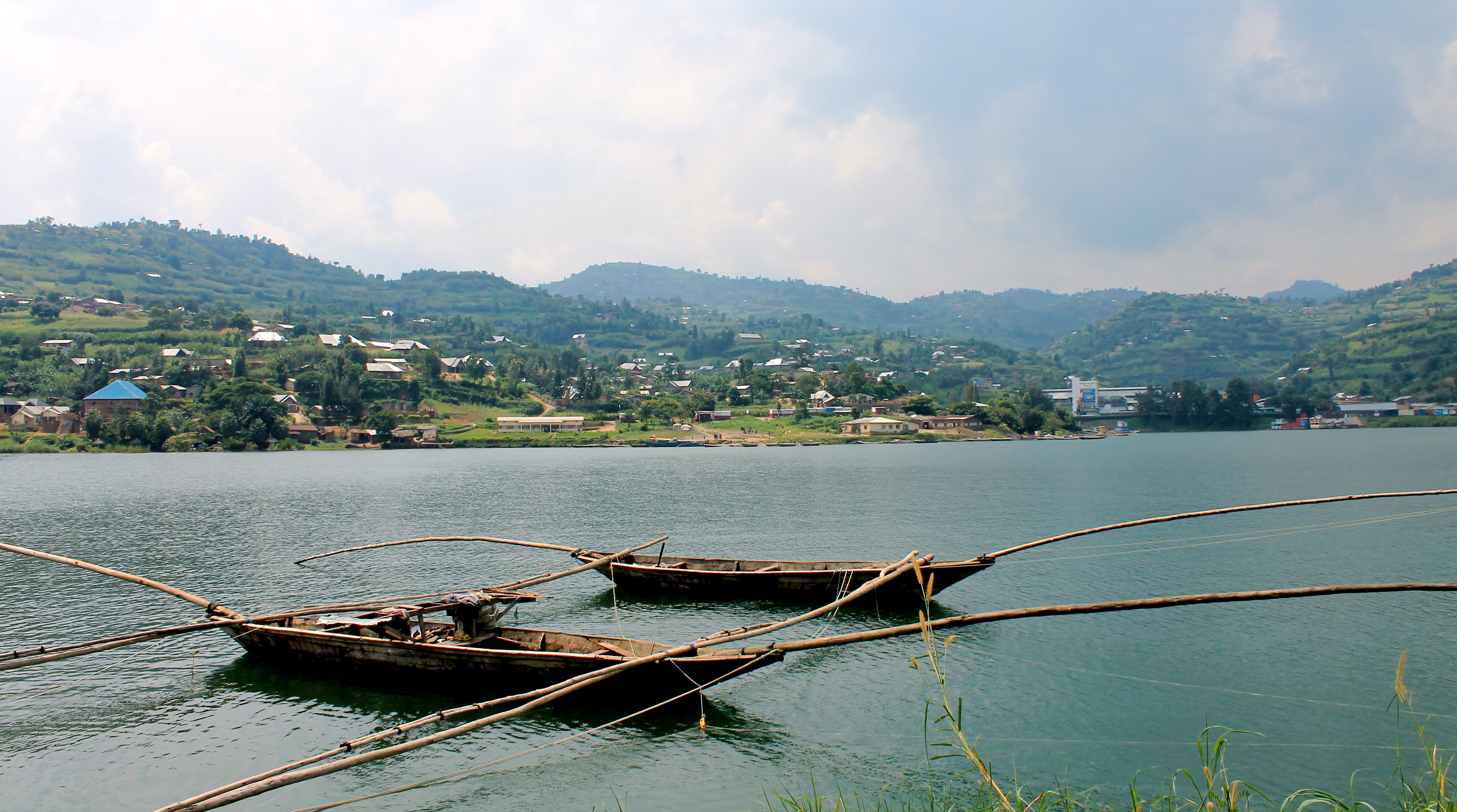 Руанда озеро