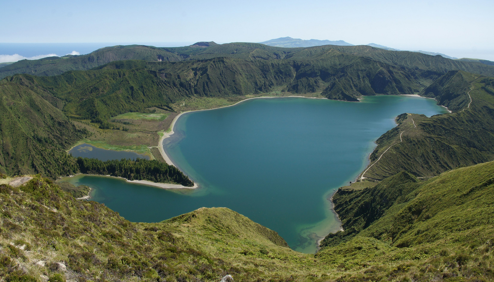 Большое озеро в латинской америке