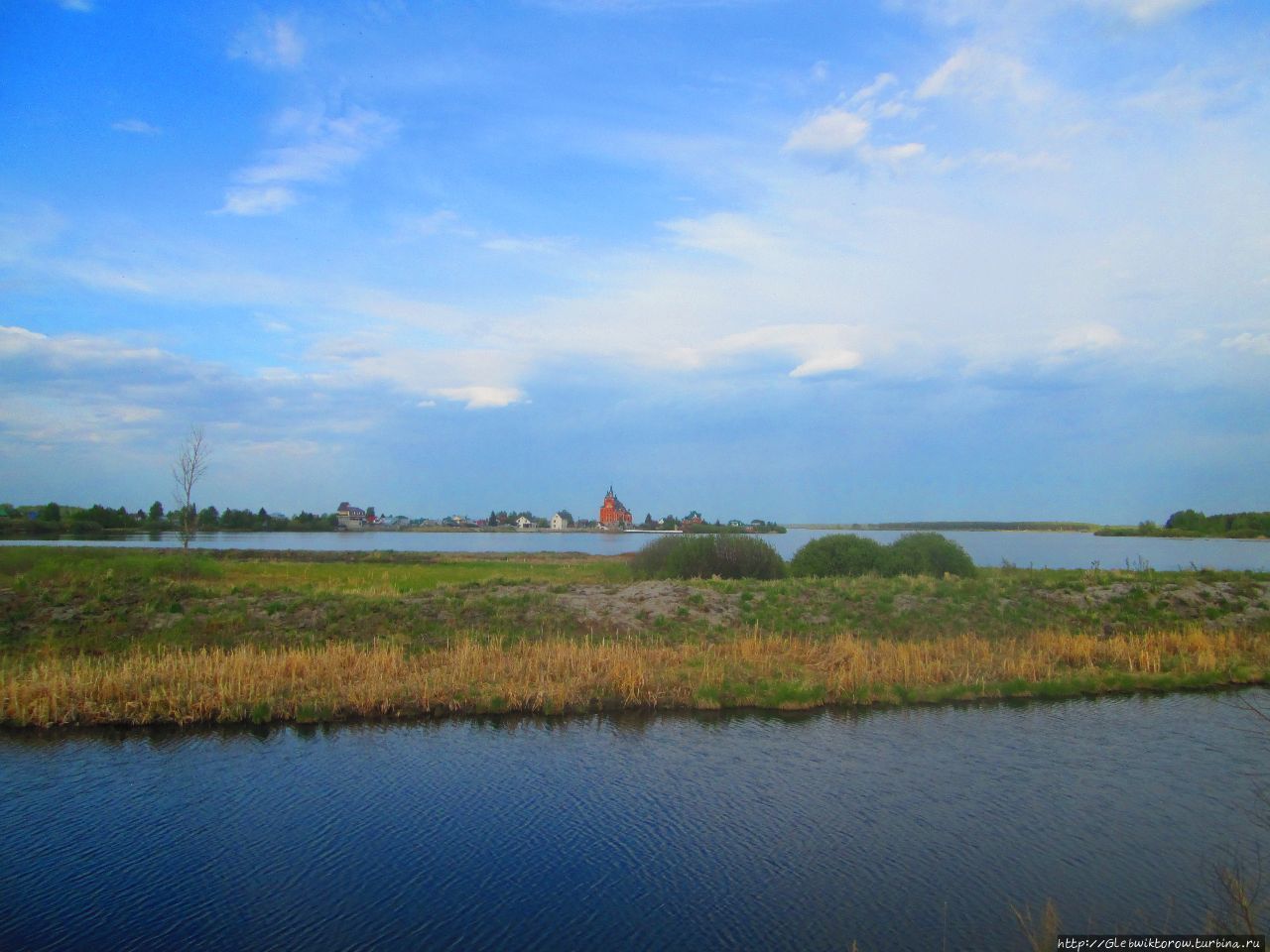 Остров на Андреевском озере Тюмень