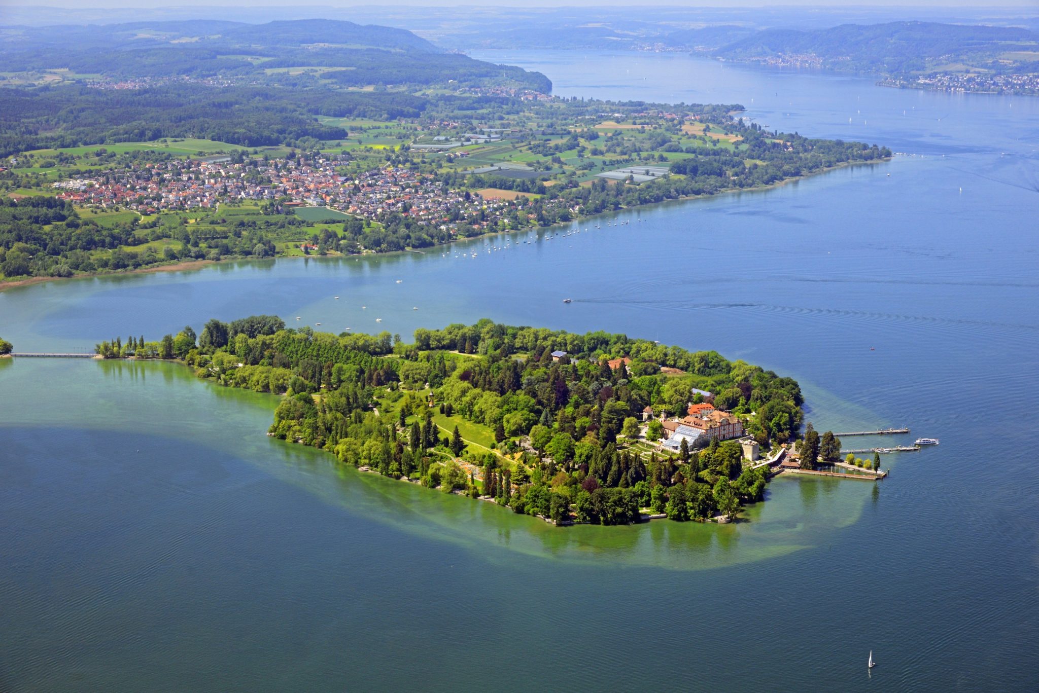 Озеро австрия германия швейцария красивые дома в испании