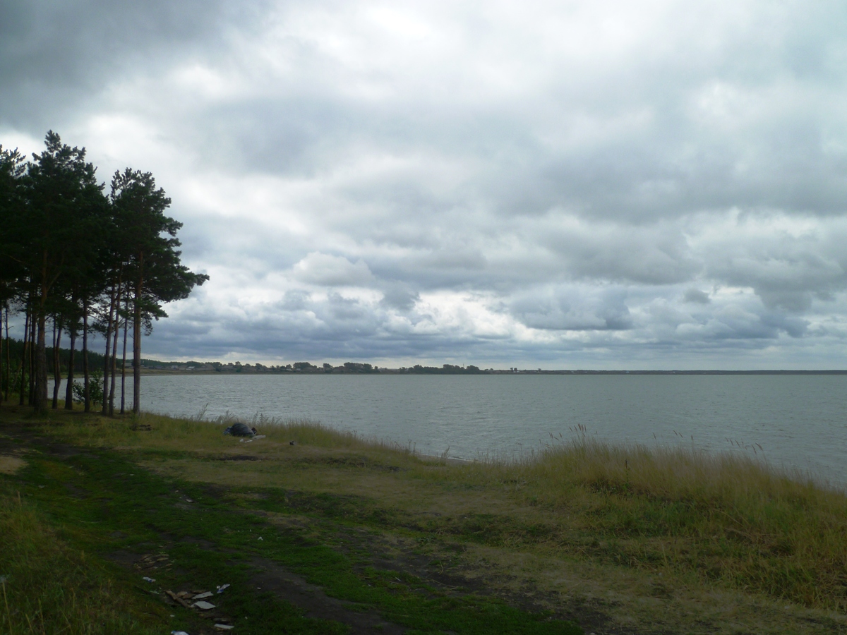 Озеро сугояк челябинская. Озеро Сугояк Челябинская область. Поселок Лазурный озеро Сугояк. Озеро Сугояк 2. Озеро Сугояк пляж.