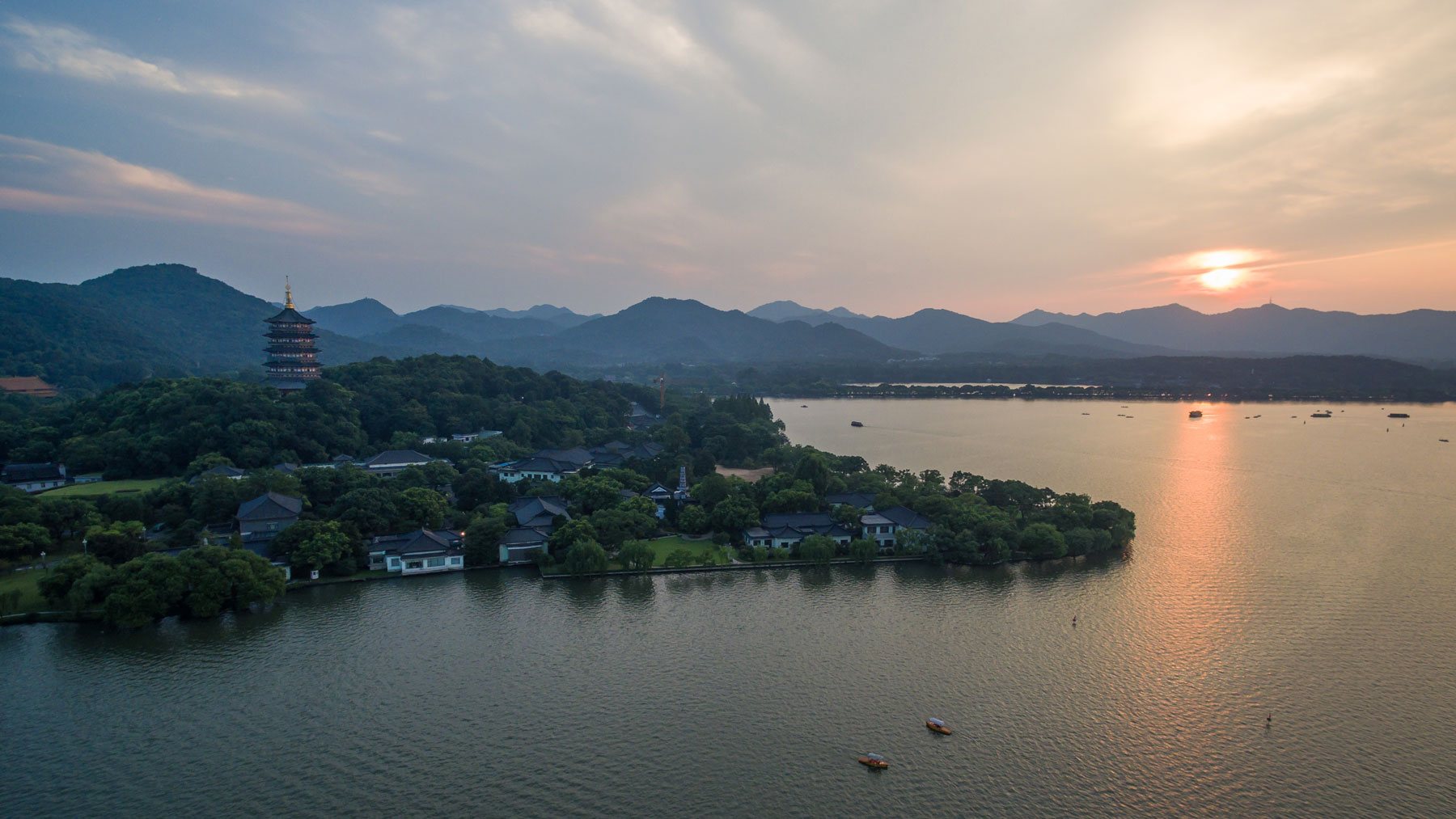 Западное озеро в Ханчжоу