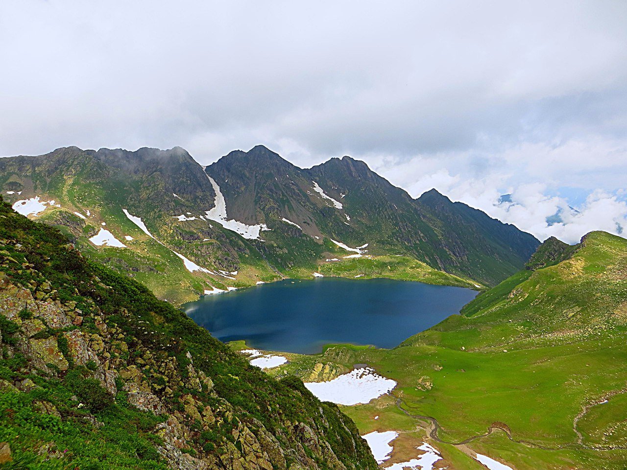 Озеро Мзы в Абхазии высота