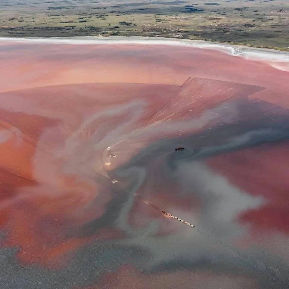 красное озеро в алтае