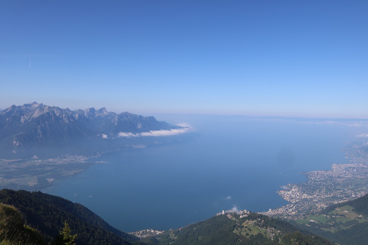 Женевское озеро Швейцария сверху