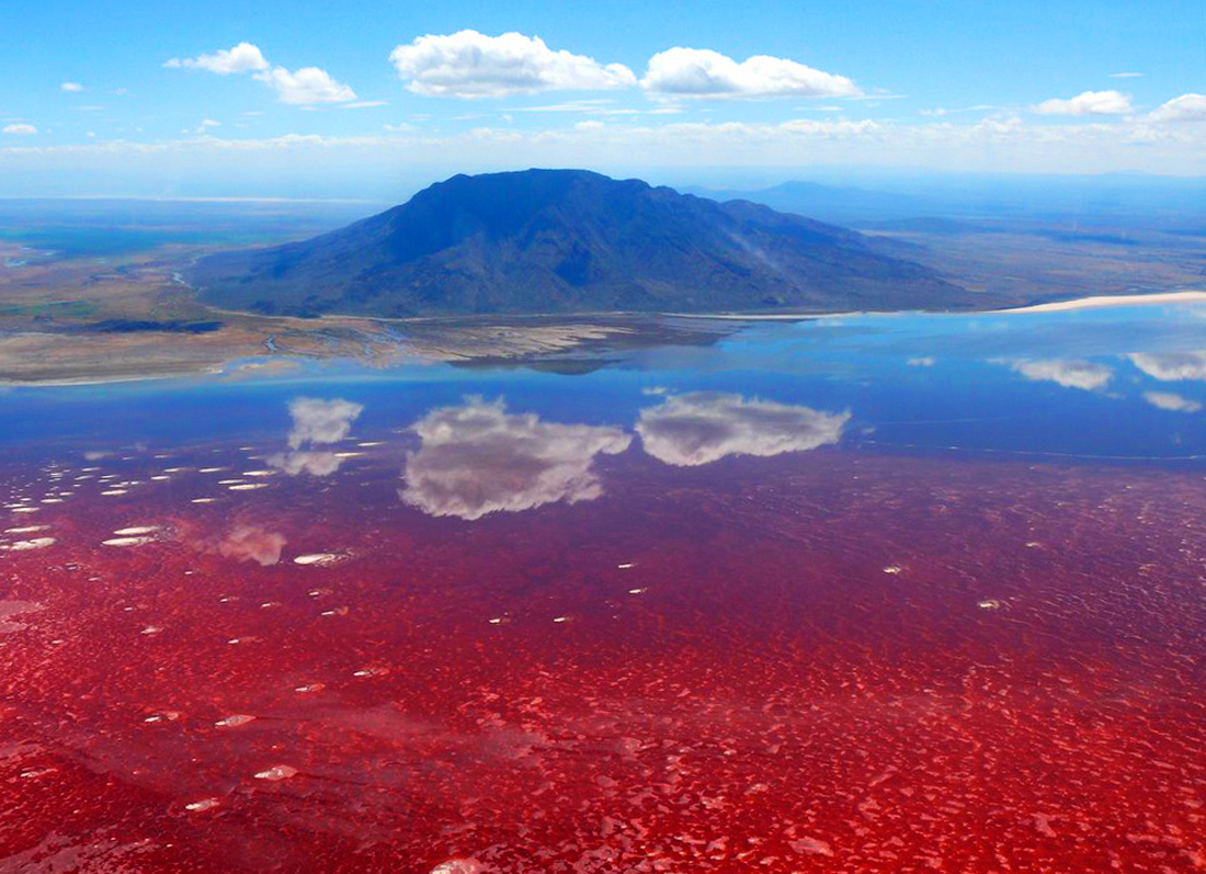 Озеро красное