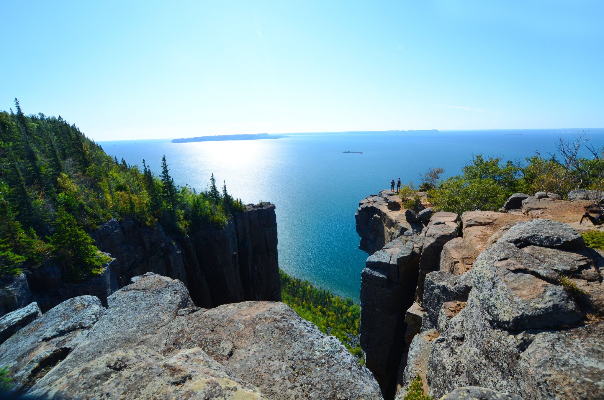 Верхнее (Lake Superior) - озеро.