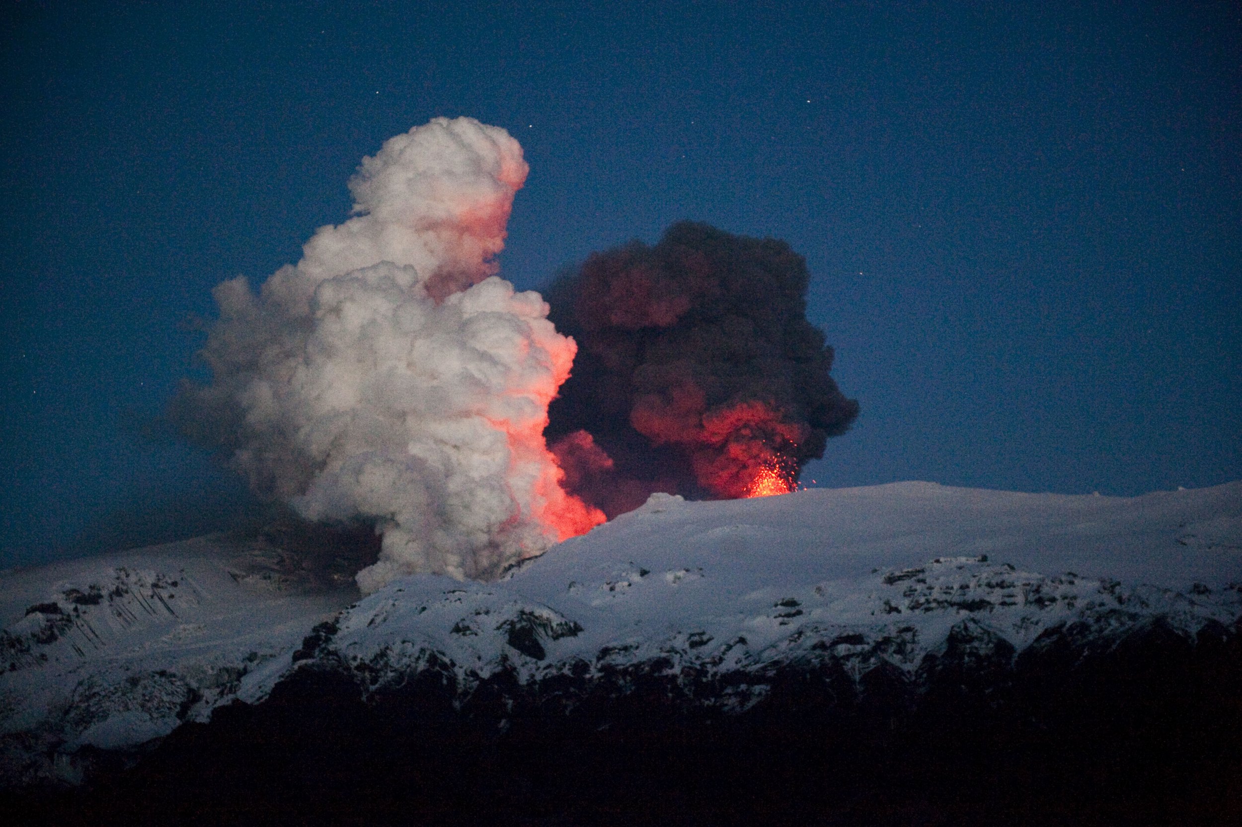 Эйяфьядлайёкюдль извержение 2010