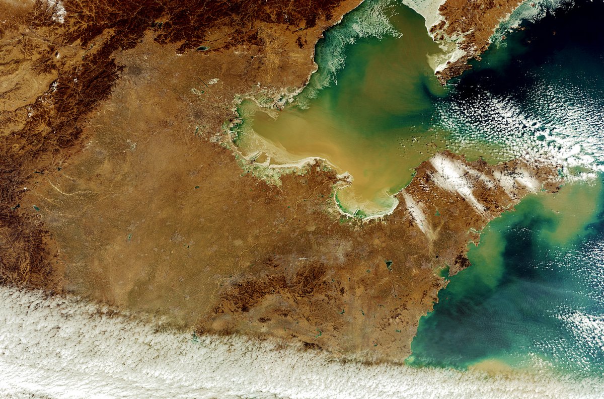 Река Хуанхэ Китай впадает в желтое море