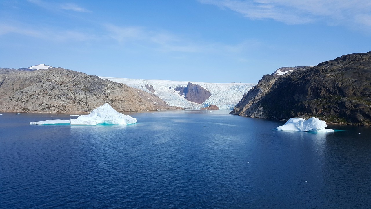 Остров Гренландия фото 3 на 4 сантиметров