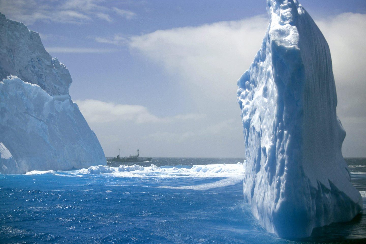 Антарктида заповедник. Остров Джеймса Росса Антарктида. Море Росса. Церковь китобоев в Антарктиде. Море росса какой океан
