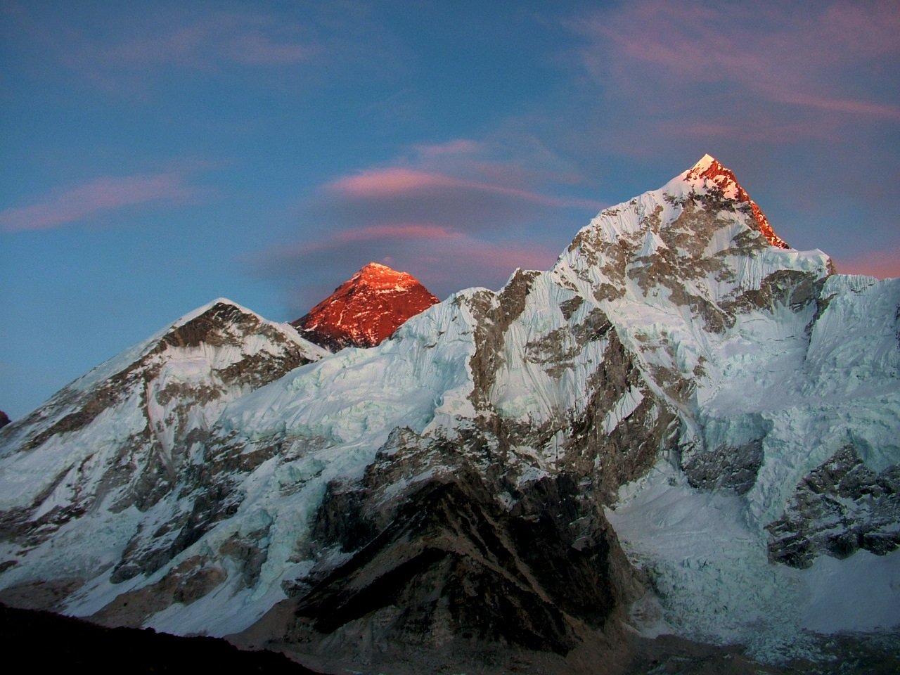 Вершины: гора Джомолунгма (Эверест),