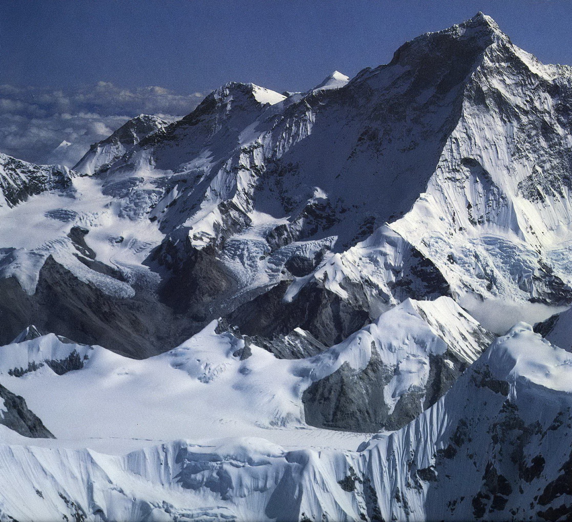 Чо-Ойю (Гималаи) - 8201 метров.