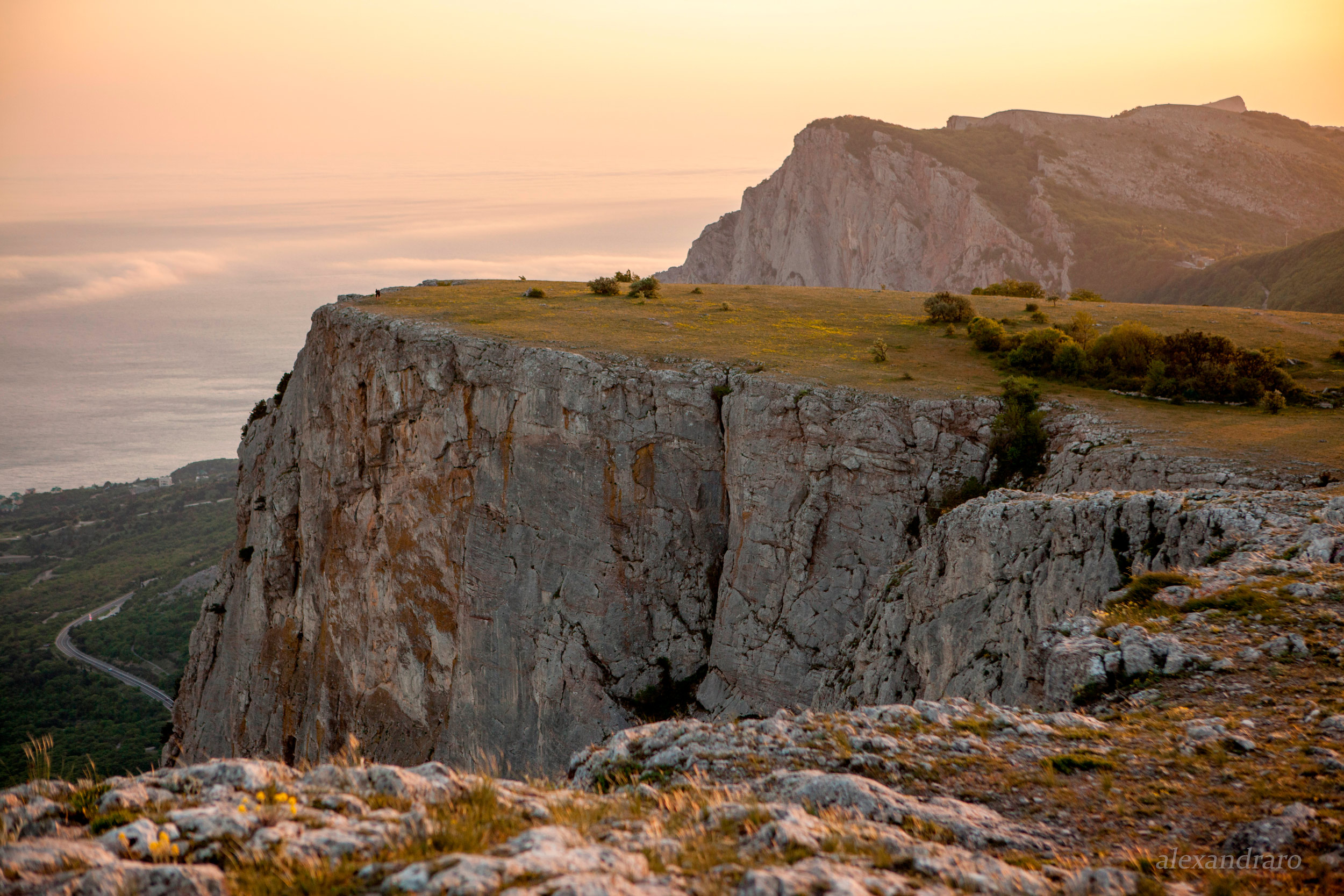 Крым столовая гора Никитская яйла