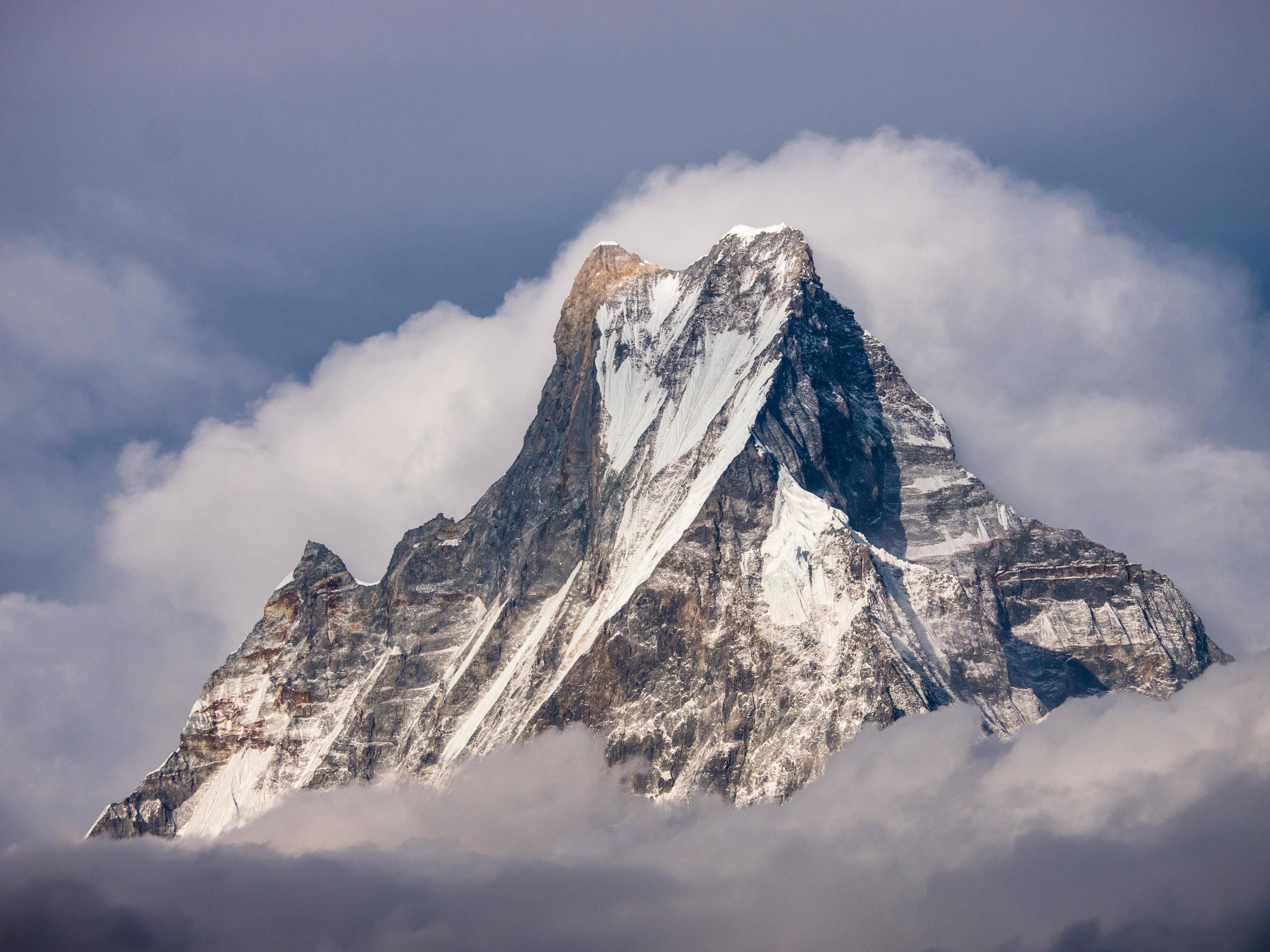 Горы Гималаи Мачапучаре