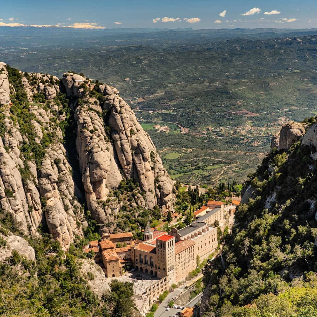 Монастырь Монсеррат Каталония, Испания