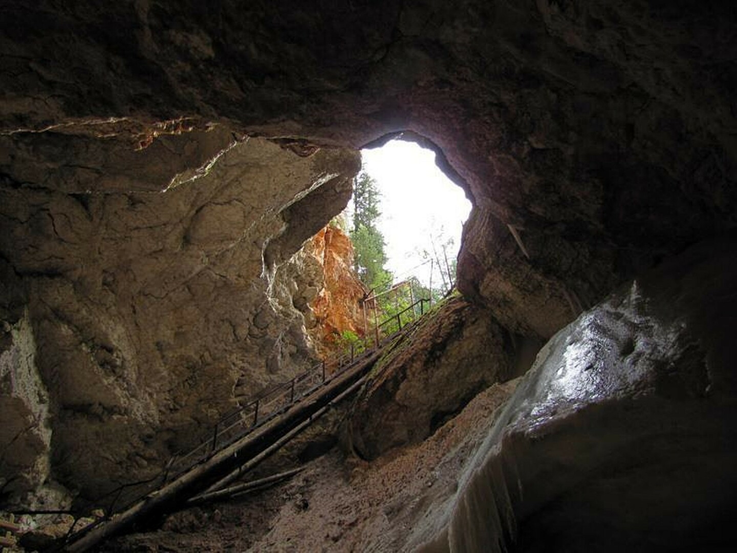 Пинежские пещеры Голубинский провал