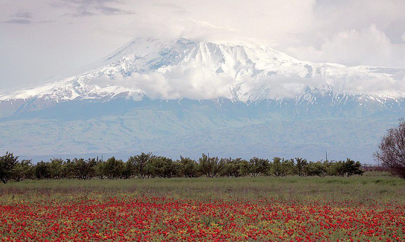 Арарат гора Ерасх