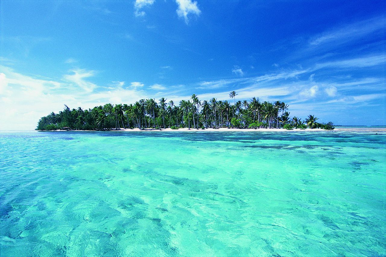 Фото красивого острова. Остров Монурики Фиджи. Мальдивы Тодду голубая Лагуна. Остров Бохол. Мальдивы пустынный остров.
