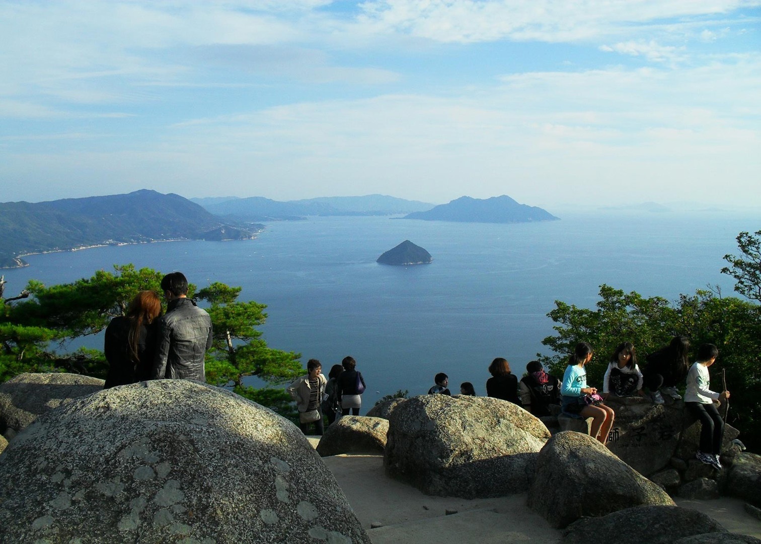 Гора Мисэн. Остров Кюсю. Вид с пика горы Мисэн Япония.